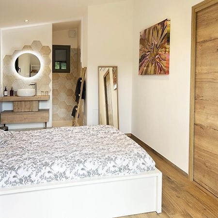 曼讷Le Petit Cabanon Provencal别墅 外观 照片