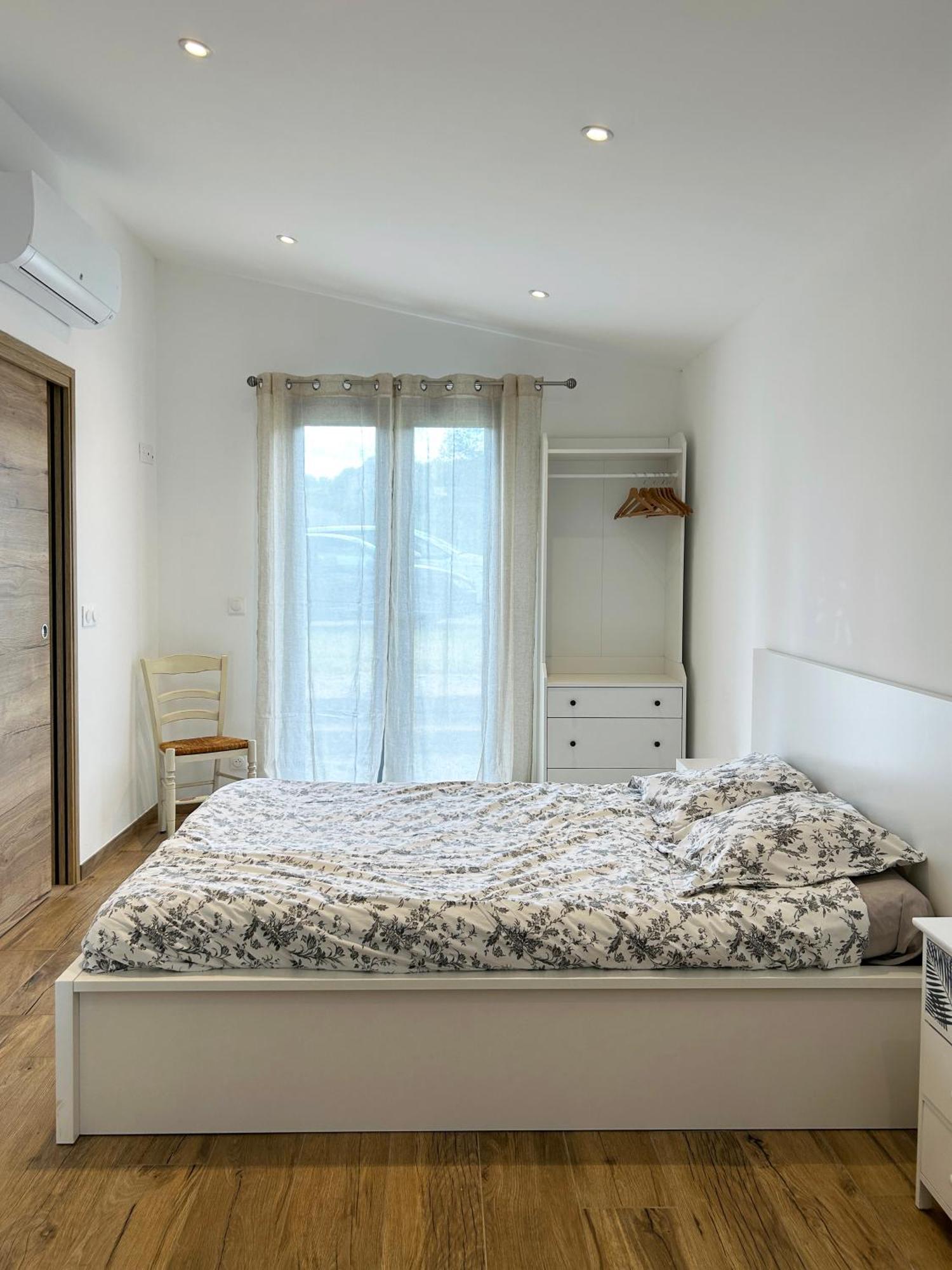 曼讷Le Petit Cabanon Provencal别墅 外观 照片